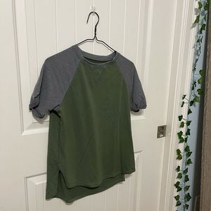 Olive green Flirtitude size XS comfy tee shirt